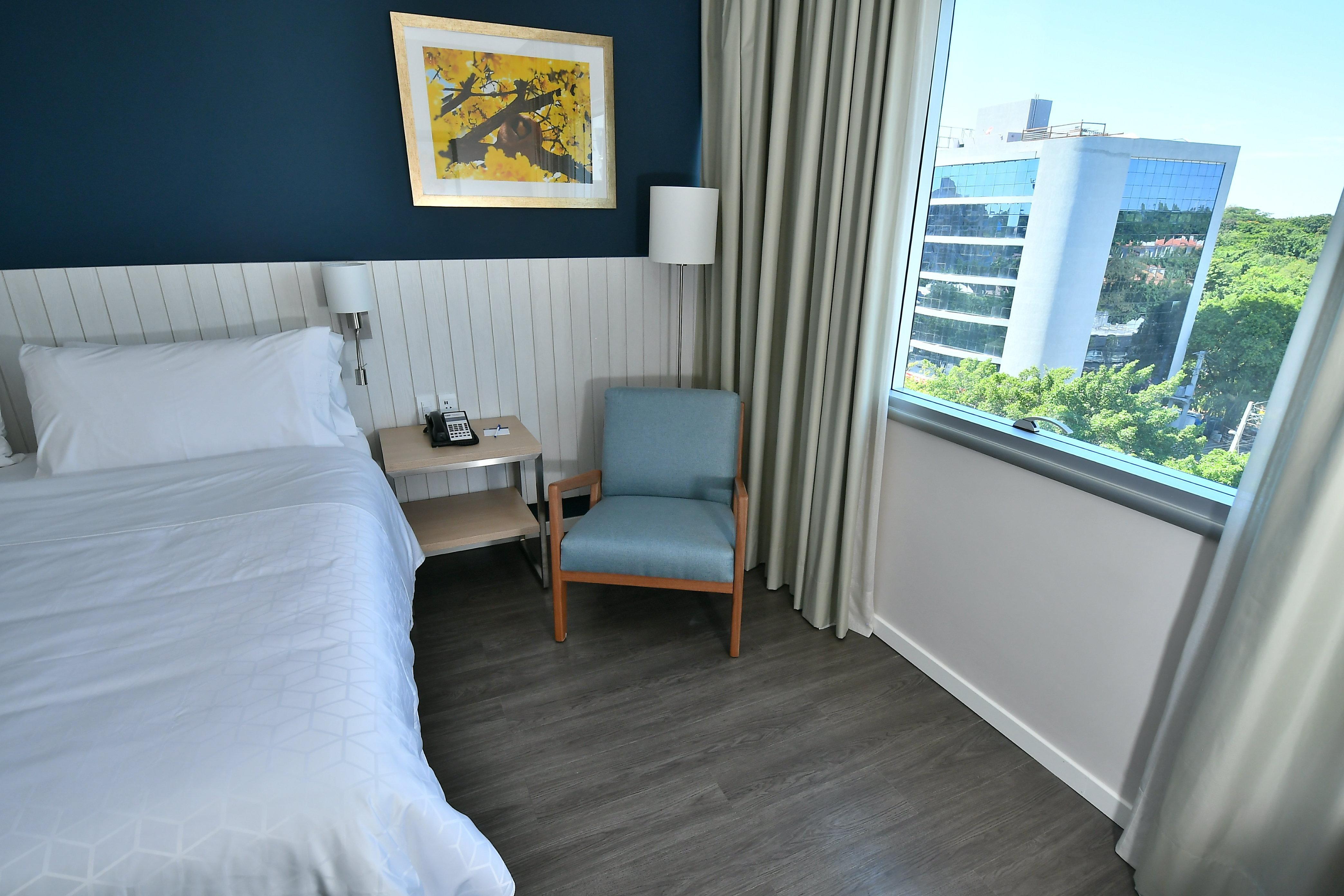 Holiday Inn Express Asuncion Aviadores By Ihg Kültér fotó