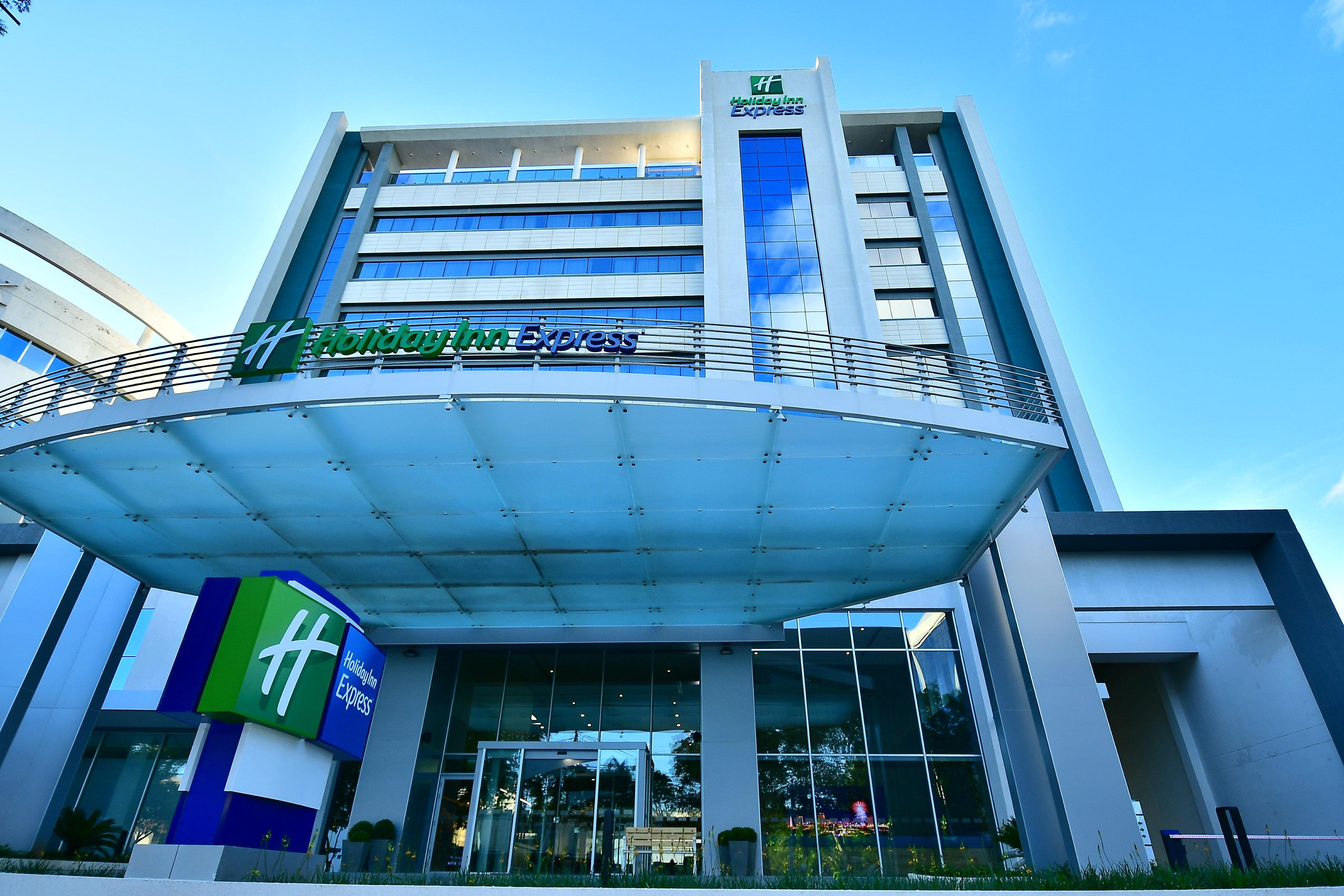 Holiday Inn Express Asuncion Aviadores , An Ihg Hotel Kültér fotó