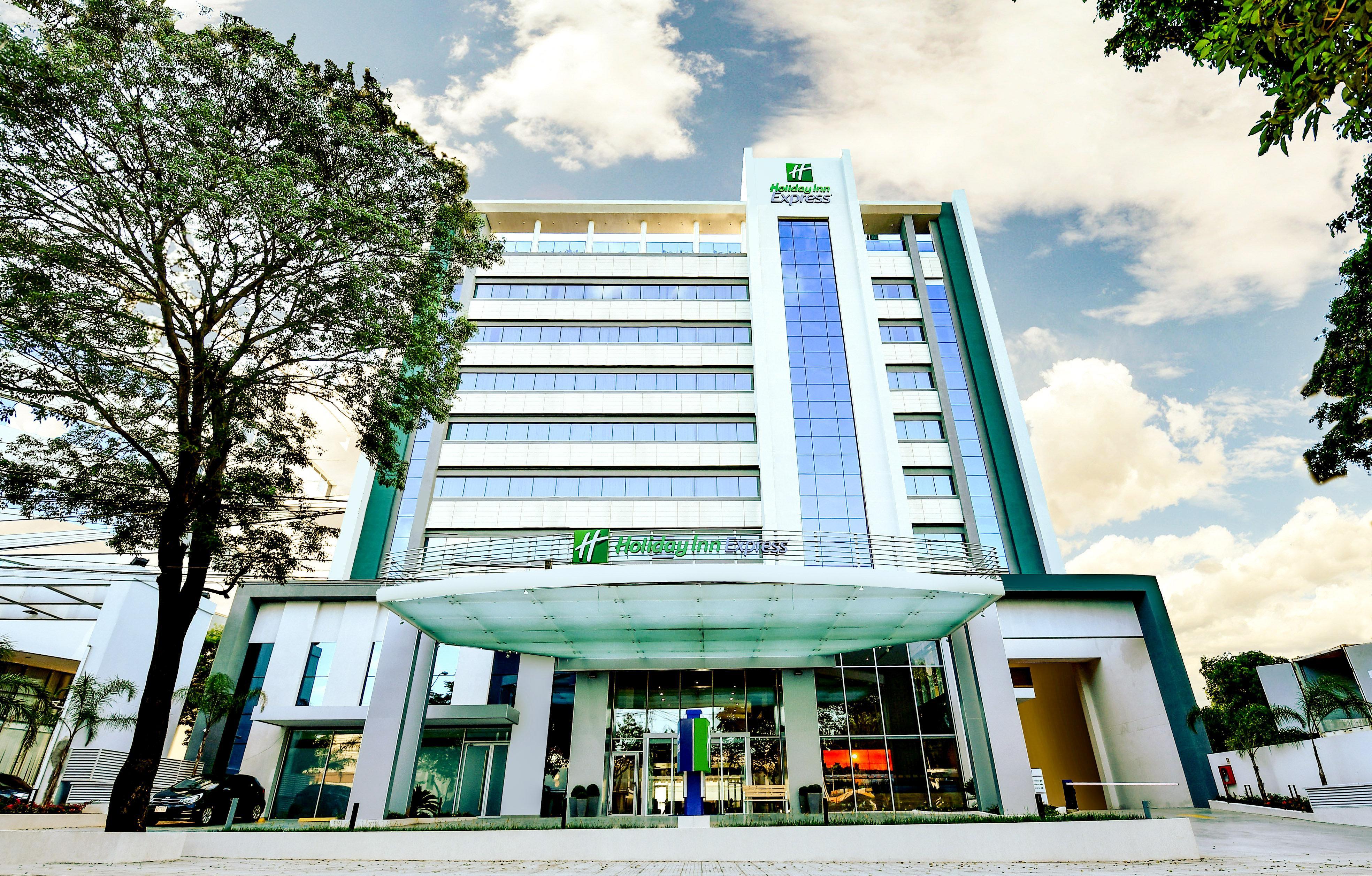 Holiday Inn Express Asuncion Aviadores , An Ihg Hotel Kültér fotó