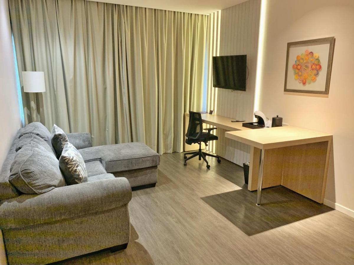 Holiday Inn Express Asuncion Aviadores By Ihg Kültér fotó